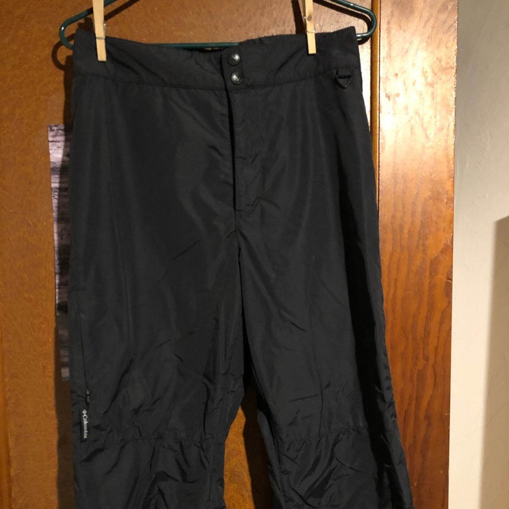 Columbia women’s snow pants. Size medium.